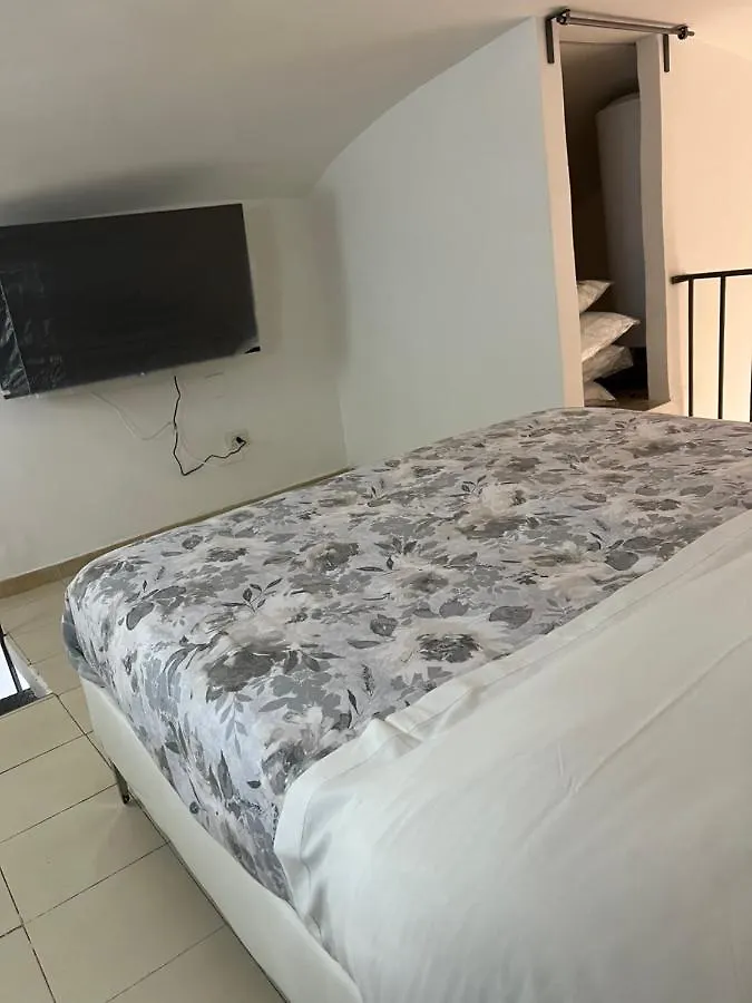Petite Suite Napoli