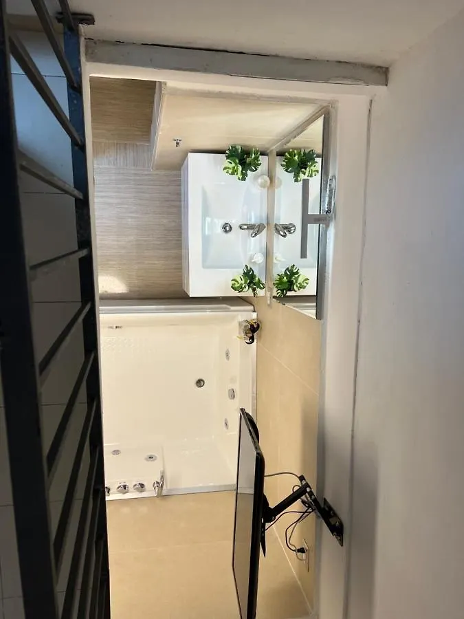 Petite Suite Napoli Lejlighed