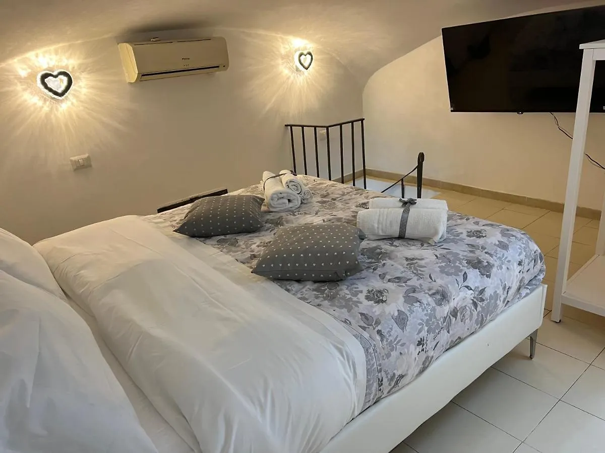 Petite Suite Napoli 0*,  Italien